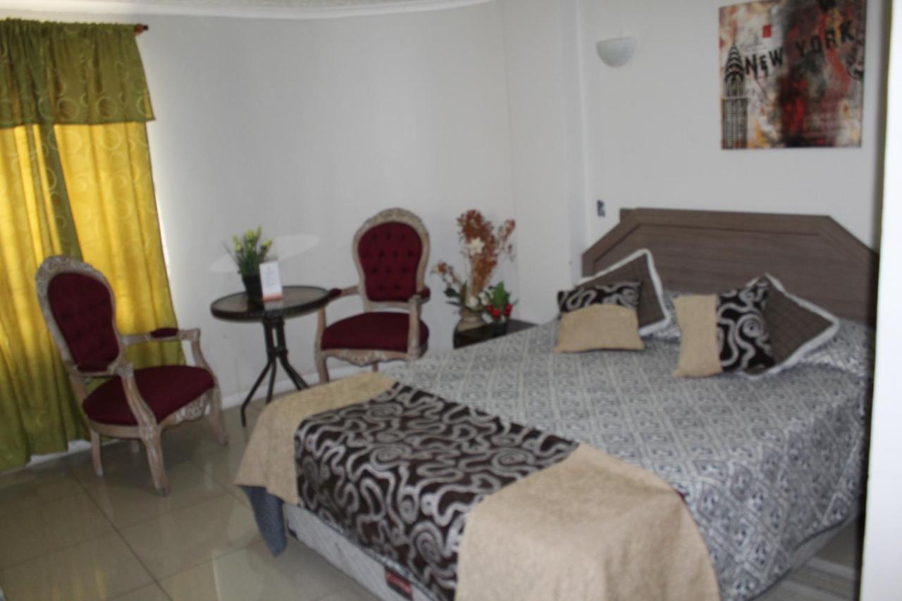 Hostal Quinta Normal 安托法加斯塔 外观 照片