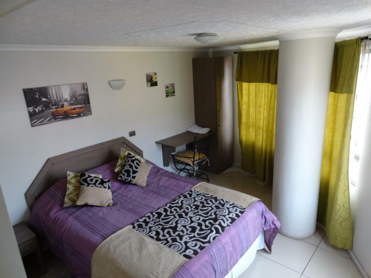 Hostal Quinta Normal 安托法加斯塔 外观 照片